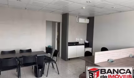 Oportunidade de sala comercial na Leopoldina!