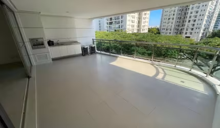 Oportunidade: Apartamento na Barra da Tijuca, no Saint Barth, 4 suítes, 275m, 3 vagas, lindo lazer