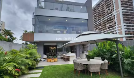 Lançamento: Casa na Barra da Tijuca, no Claris, 4 suítes, 3 vagas, com clube