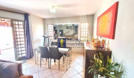 Casa com 3 dormitórios à venda, 236 m² por R$ 850.000,00 - Jardim Califórnia - Ribeirão Preto/SP