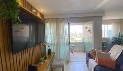Apartamento com excelente localização na Encruzilhada.