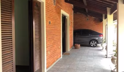 Casa para Venda em Itanhaém, Jardim Grandesp, 6 dormitórios, 1 suíte, 3 banheiros, 4 vagas