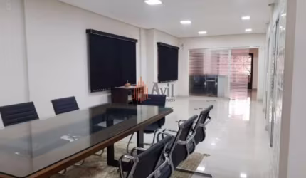 Prédio Comercial na Mooca com 600 m² para Venda e Locação