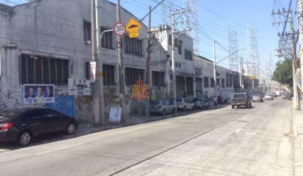 Galpão na Mooca 1800m² a Venda