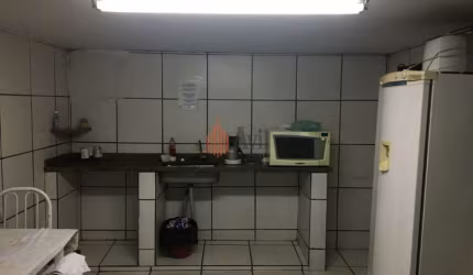 Galpão na Vila Formosa com 1612m² a Venda e Locação