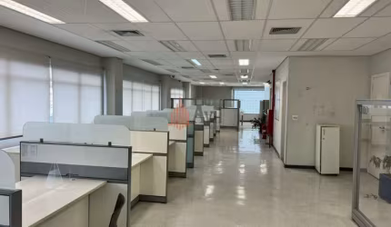 Prédio Comercial para Locação no Tatuapé 1812m² com 30 salas
