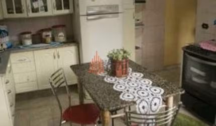 Casa a Venda no Jardim Tiete com 250m²