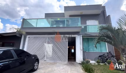 Casa maravilhosa em condomínio fechado,  conforto para sua família