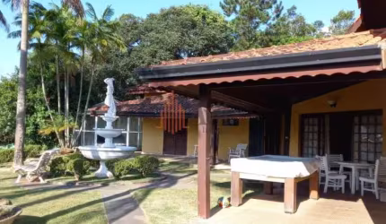 Casa de Condominio a Venda em Campo Limpo Paulista com 465m²