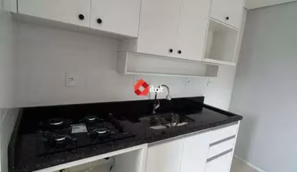 Apartamento semimobiliado no Rau com 2 quartos e 58 m²