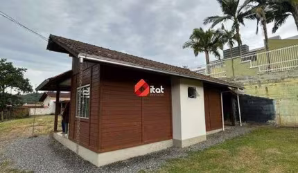 Casa para aluguel, 2 quartos, 2 vagas, Vila Lenzi - Jaraguá do Sul/SC