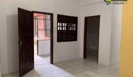 Apartamento com 3 quartosos à venda, 74 m² por R$ 170.000 - Fazenda Grande do Retiro - Salvador/BA