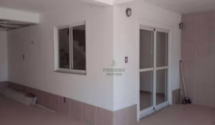 Casa com 3 dormitórios à venda, 130 m² por R$ 390.000,00 - Camarão - São Gonçalo/RJ