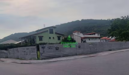 Terreno à venda, 180 m² por R$ 365.000,00 - Piratininga - Niterói/RJ