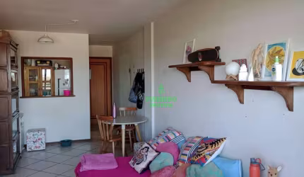 Apartamento com 2 dormitórios à venda, 71 m² por R$ 450.000,00 - Itaipu - Niterói/RJ