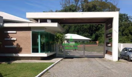 Casa com 4 dormitórios à venda, 232 m² por R$ 690.000,00 - Itaipu - Niterói/RJ