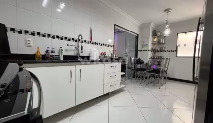 Apartamento em Jardim Guadalajara  -  Vila Velha