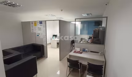 Sala em Parque Residencial Laranjeiras  -  Serra