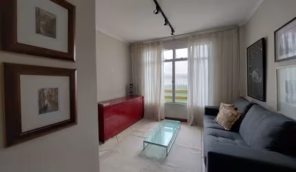 LINDO APARTAMENTO MOBILIADO BEM LOCALIZADO