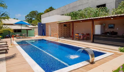 LINDA CASA COM ACESSO AO RIO MOBILIADA