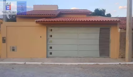 Casa para Venda em Cachoeira Paulista, Vila Carmem, 3 dormitórios, 1 suíte, 1 banheiro, 1 vaga