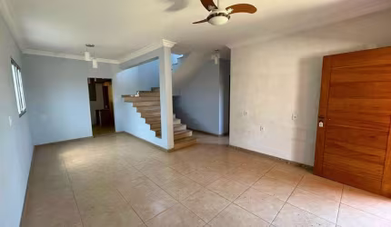 Casa para Venda em Cachoeira Paulista, Jardim Nova Cachoeira, 3 dormitórios, 1 suíte, 3 banheiros