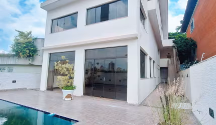 Casa Térrea Assobradada 464m² Jardim São Bento 4 suítes 6 vagas piscina churrasqueira salão de festa + Prédio na parte de baixo 600 m 4 salas cada uma com 2 banheiros vaga para 4 carros
