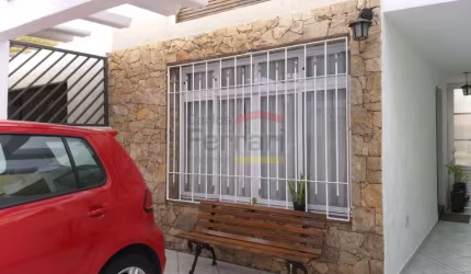SOBRADO SANTANA - 3 DORMITÓRIOS. 1 SUÍTE. 2 VAGAS E PISCINA - A 100 METROS DA AV. BRAZ LEME