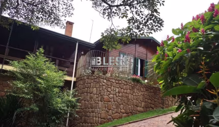 Venda de Casa em Condomínio de Alto Padrão em Campo Limpo Paulista-SP: 5 Quartos, 5 Suítes, 3 Salas, 5 Banheiros, 10 Vagas de Garagem!