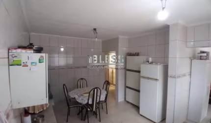 Casa à venda em Jundiaí-SP, Parque Cidade Jardim II: 2 quartos, 1 sala, 4 vagas, 150m² de área. Venha conhecer!