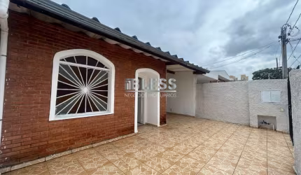 CASA TÉRREA COM EDÍCULA PARA LOCAÇÃO NA VILA MARIA LUIZA - JUNDIAÍ - CA03359
