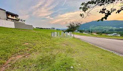 Terreno à venda no Condomínio Alphaville I