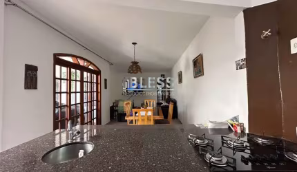 Casa à venda no bairro Vianelo - Jundiaí