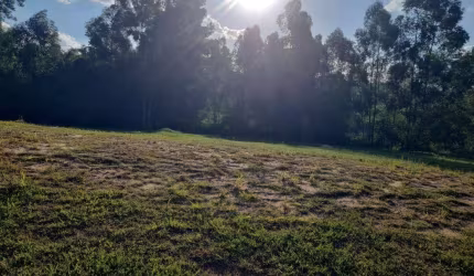 Lindo Lote Fundos para Mata Villa dos Pinheiros