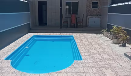 Casa com piscina e área gourmet