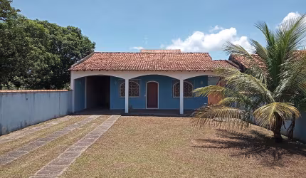 Casa em excelente localização em Jaconé