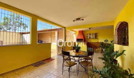 Sobrado à venda, 420 m² por R$ 1.300.000,00 - Santa Genoveva - Goiânia/GO