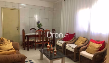 Sobrado à venda, 320 m² por R$ 850.000,00 - Parque Atheneu - Goiânia/GO