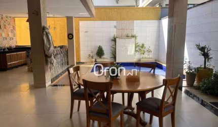 Sobrado à venda, 385 m² por R$ 1.550.000,00 - Morada do Lago - Trindade/GO