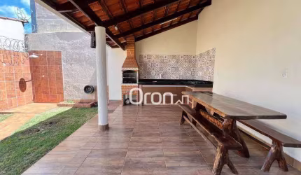 Casa com 3 dormitórios à venda, 100 m² por R$ 350.000,00 - Cidade Satélite São Luiz - Aparecida de Goiânia/GO
