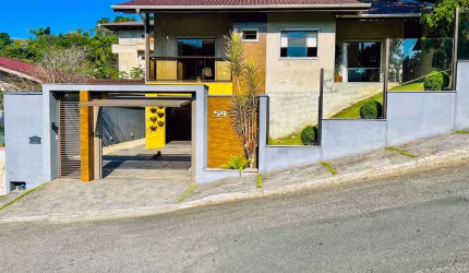 Casa com 3 quartos à venda na Aristides Simão Santiago, 59, Escola Agrícola, Blumenau por R$ 890.000
