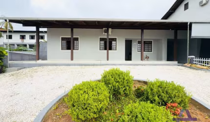 Casa com 4 quartos à venda na Rua Christian Wilhelm Staack, 175, Itoupava Central, Blumenau por R$ 550.000