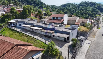 Casa Geminada Térrea - Velha Central