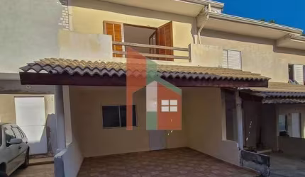 SOBRADO NO VILLAGIO DOS PINHAIS