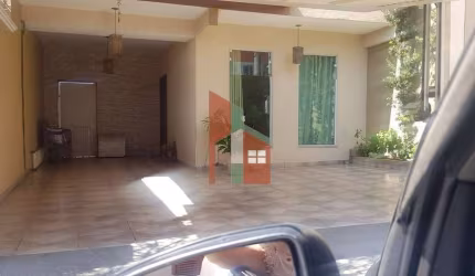 Sobrado à venda c/ 4 dormitórios em Atibaia, loteamento Nova Atibaia