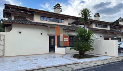 Casa de Condomínio com 3 quartos, Vila Santista - Atibaia