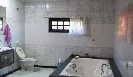 Ocean vende:  Maricá,  Bosque fundo, casa 5 quartos, sendo 1suíte +Hidro, varanda, só a vista!!