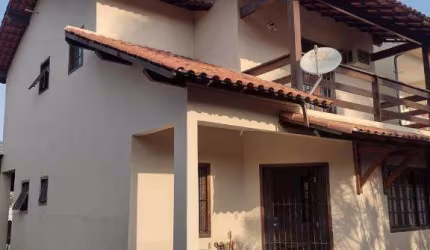 Ocean vende: Niterói, Itaipu, casa 3 quartos, sendo 1 suíte, varandão, garagem 4 carros.
