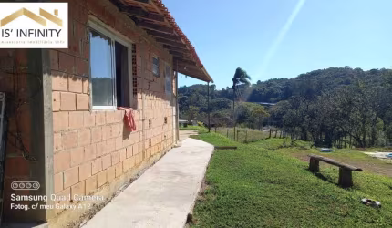 20Min/S.J.Pinhais/ na Br 376/km 659 /com casa /piscina por R$310 mil