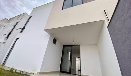Casa com 3 dormitórios à venda, 156 m² por R$ 490.000,00 - Itararé - Campina Grande/PB